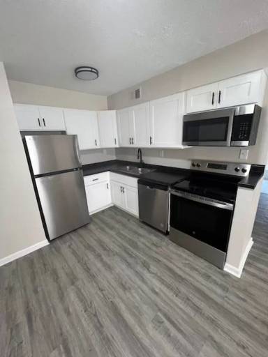 Main picture of 2601 Le Blanc Ct