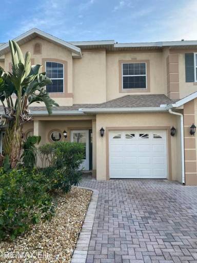 Main picture of 5201 Ocean Beach Blvd