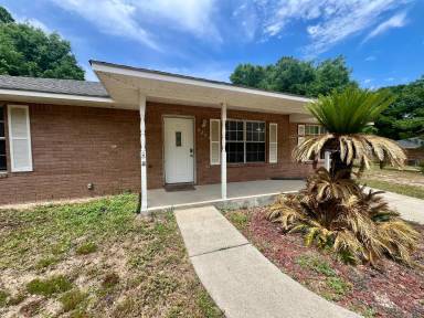 Main picture of 6204 Silver Oak Dr
