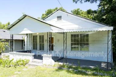 Main picture of 4046 Denham Rd