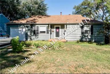 Main picture of 6201 Cedar St