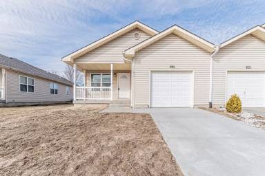 Main picture of 906 Whitetail Ct