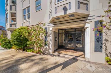 Main picture of 899 27th Ave