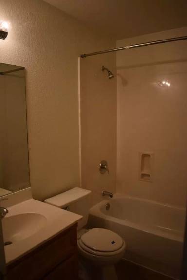 Main picture of 927 Maplewood St