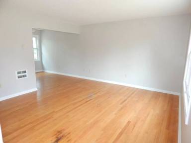 Main picture of 700 Skyline Cir