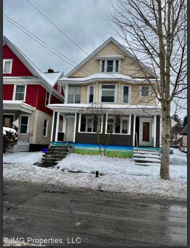 Main picture of 104 Melrose Ave