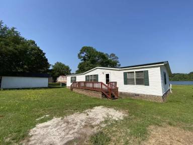 Main picture of 282 Fountain Lake Dr
