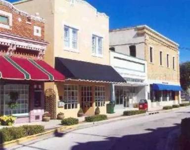 Main picture of 241 E Park Ave