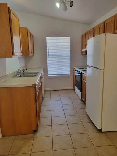 Main picture of 4902 Pioneer Rd