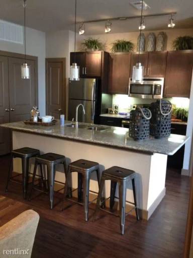 Main picture of Highpoint At Cypresswood