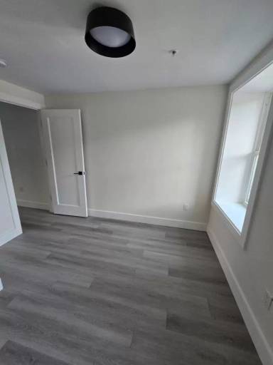 Main picture of 184 Liberty St