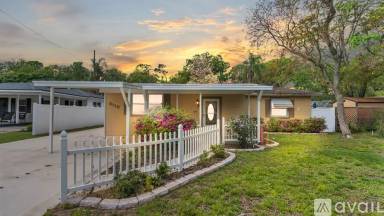 Main picture of 3113 Henderson Cir W