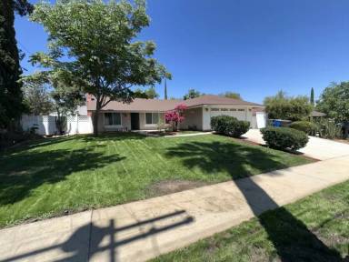 Main picture of 4653 Kansas Ave