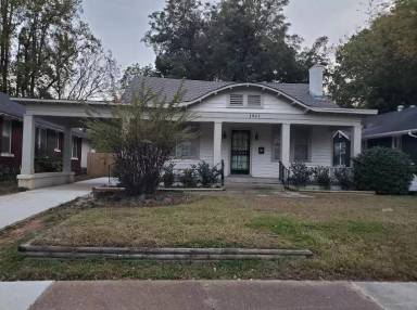 Main picture of 1841 Nelson Ave