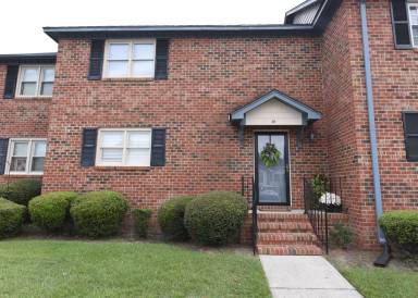 Main picture of 4900 Independence Dr