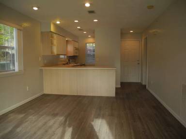 Main picture of 585 Timbercreek Rd