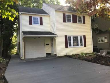 Main picture of 4111 Paunack Ave