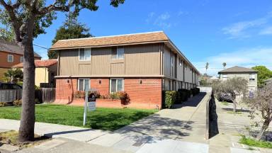 Main picture of 3237 Briggs Ave