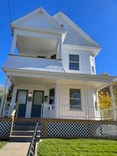 Main picture of 1708 Avenue A