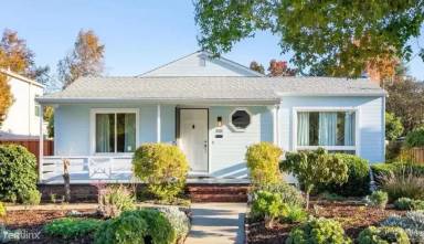 Main picture of 351 Covington St