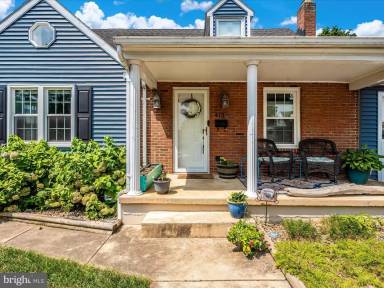Main picture of 413 Pangborn Blvd