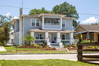 Main picture of 1023 E Broad St