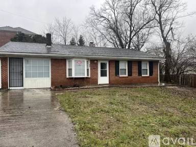 Main picture of 5420 Gardendale Ave