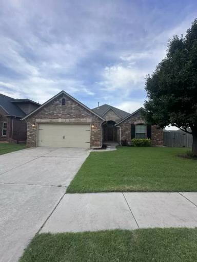 Main picture of 3028 NW 191st St