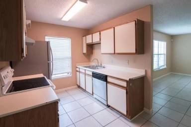 Main picture of 2792 Oak Park Ct