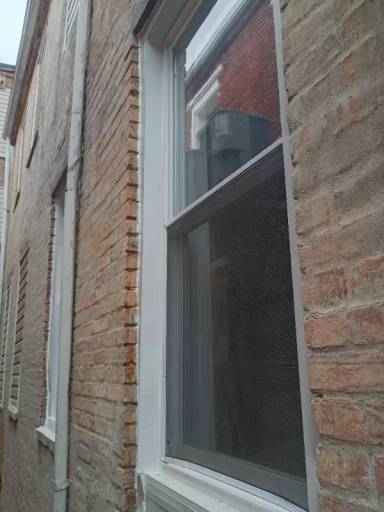 Main picture of 2554 Hollins St
