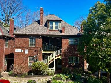 Main picture of 2048 Iuka Ave