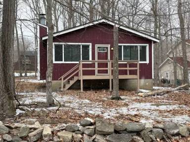 Main picture of 810 Trafalgar Rd