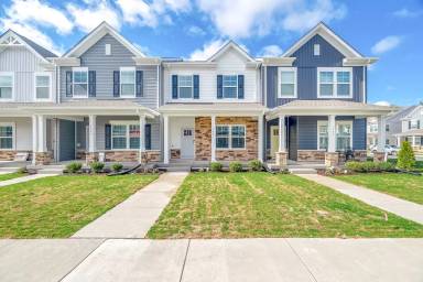 Main picture of 1545 Stanford Ln