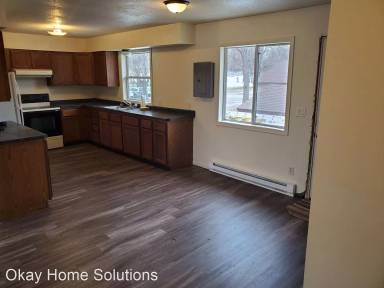 Main picture of 820 Campbell Ave NW