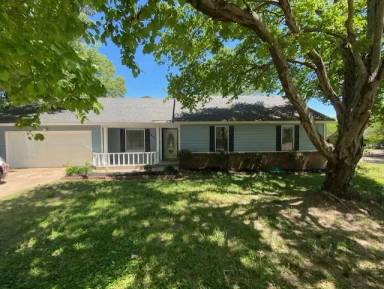 Main picture of 4050 Remsen Cv