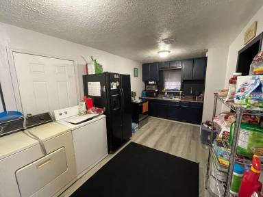 Main picture of 6205 Anderson Dr