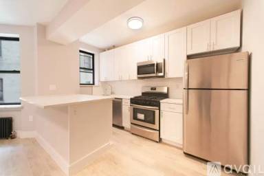 Main picture of 500 W 152nd St