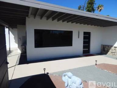 Main picture of 559 S Mountain View Dr