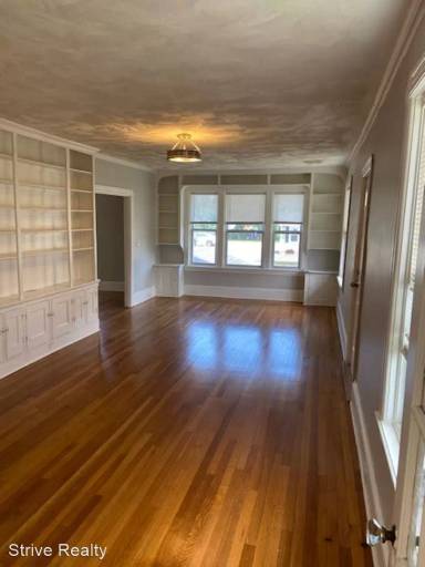 Main picture of 1124 Newport Ave