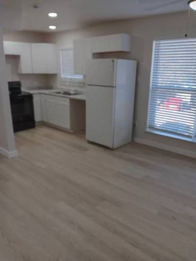 Main picture of 4821 Gaston Ave