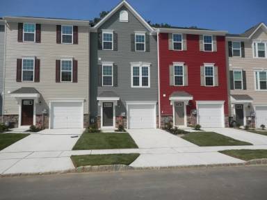 Main picture of 266 Freedom Way