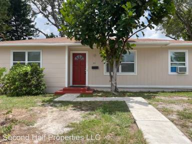 Main picture of 300 48th St S
