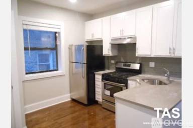 Main picture of 5158-62 N Leavitt St & 2211 W Foster Ave