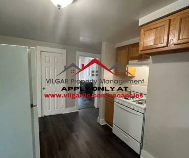 Main picture of 851 Indiana St