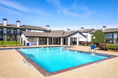 Main picture of Keller Oaks