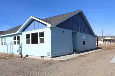 Main picture of 3082 Place St