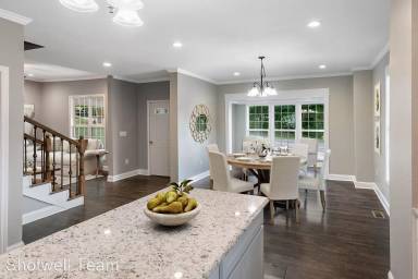 Main picture of 3221 Garden Dr