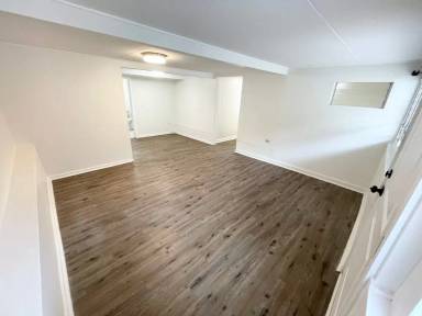 Main picture of 2355 Orchid St