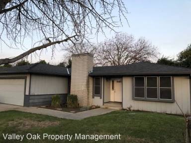 Main picture of 2604 Maxine Dr