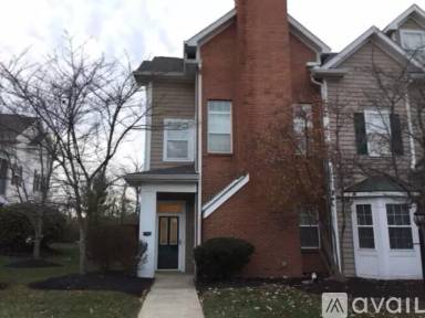 Main picture of 7585 Mansion Cir